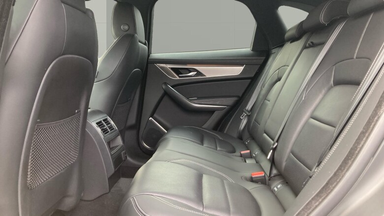 Jaguar F-Pace 2.0 D200 R-Dynamic SE 5dr Auto AWD Diesel Estate